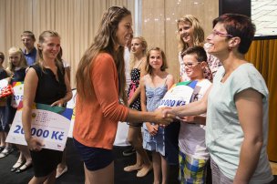 Slavnostní předávání hlavní ceny Sazka Olympijského víceboje